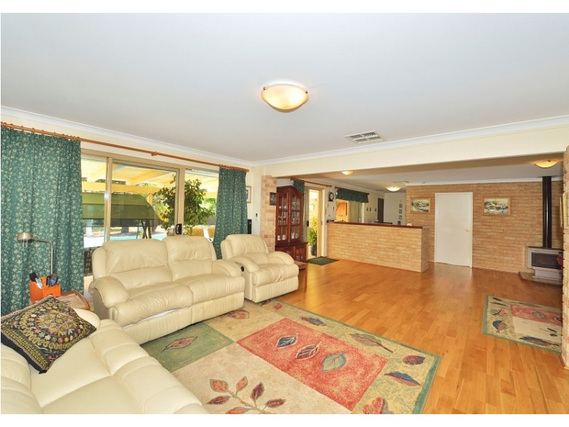 38 Nutbush Ave, Falcon WA 6210