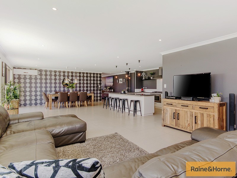 19 POTTER WAY, Pinjarra WA 6208