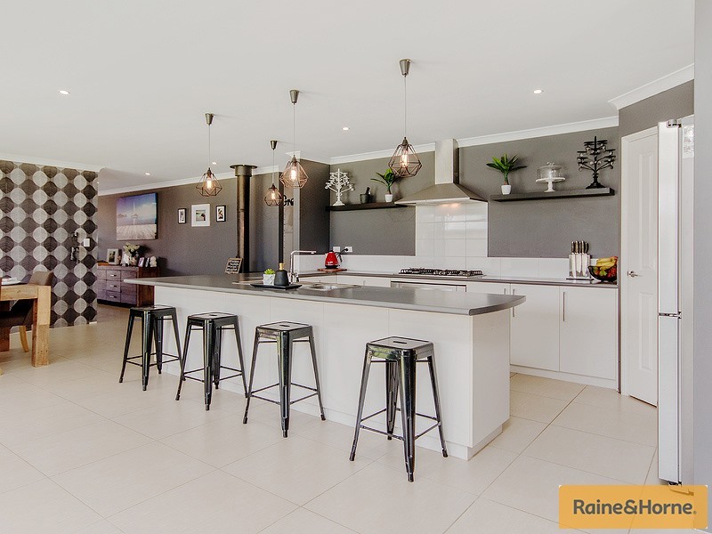 19 POTTER WAY, Pinjarra WA 6208