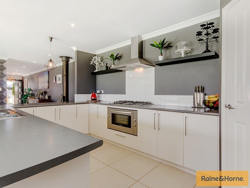 19 POTTER WAY, Pinjarra WA 6208