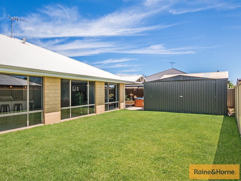 19 POTTER WAY, Pinjarra WA 6208