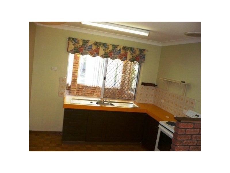 5 Arundel Drive, Halls Head WA 6210