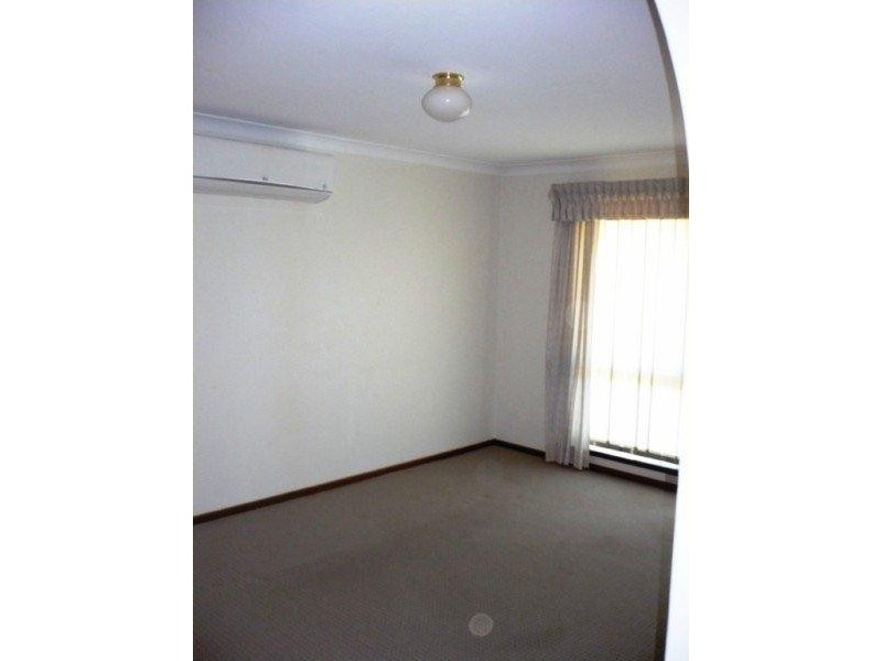 5 Arundel Drive, Halls Head WA 6210