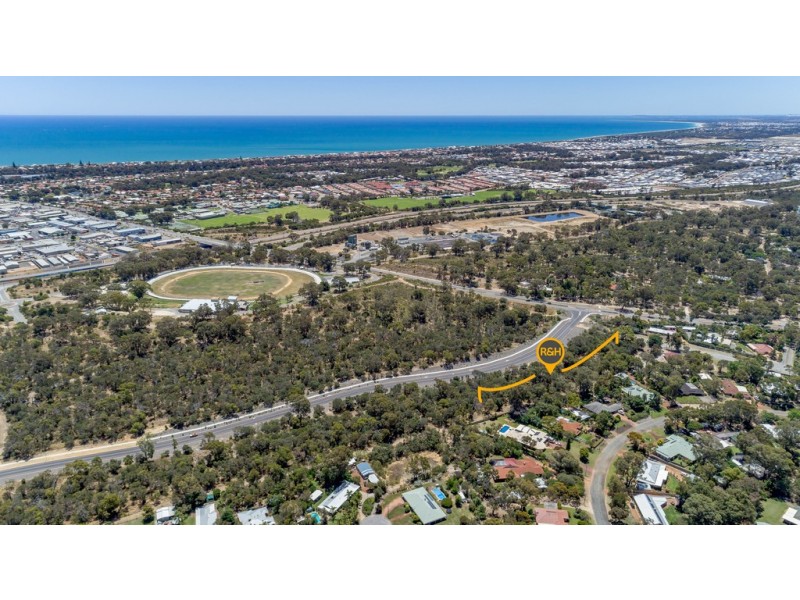 137 Bortolo Drive, Greenfields WA 6210