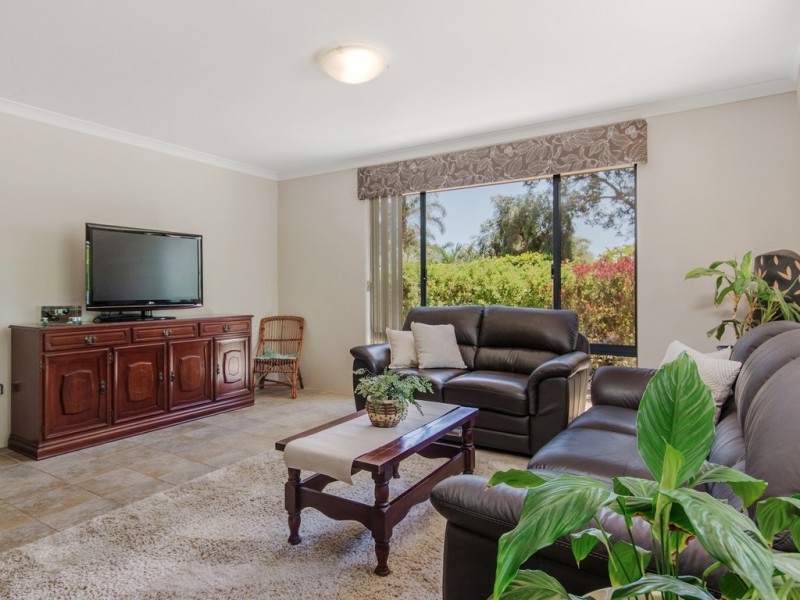 15 Oleander Place, Halls Head WA 6210