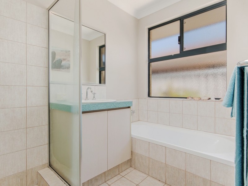 15 Oleander Place, Halls Head WA 6210