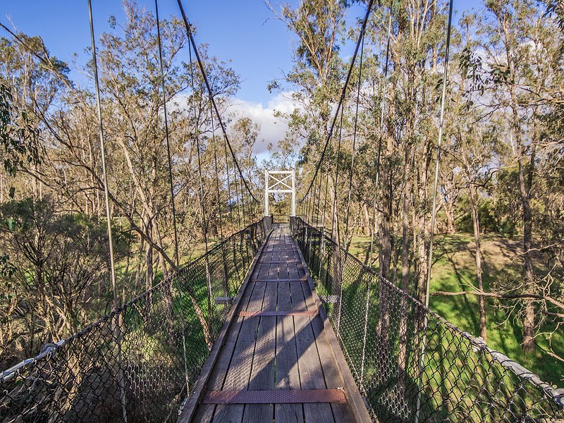 25 COUNTRY ROAD, Pinjarra WA 6208