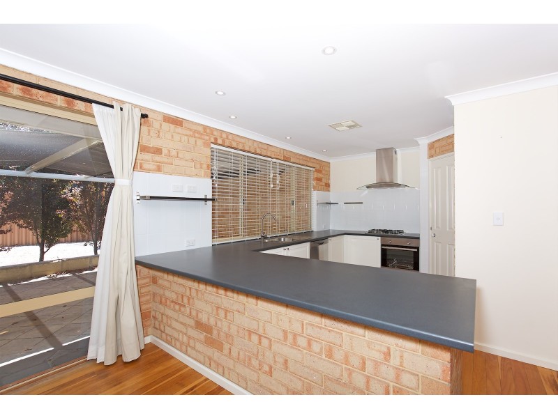 25 Tacoma Loop, Dudley Park WA 6210