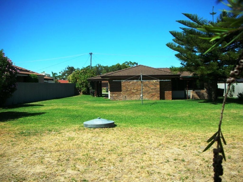 20 VANCE STREET, Dudley Park WA 6210