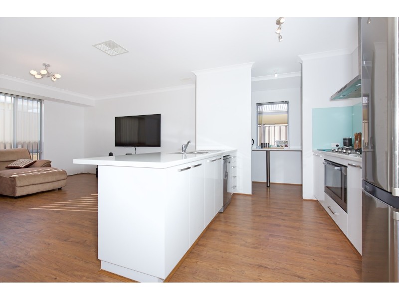 20 Crimson Road, Karnup WA 6176