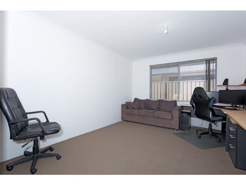 20 Crimson Road, Karnup WA 6176