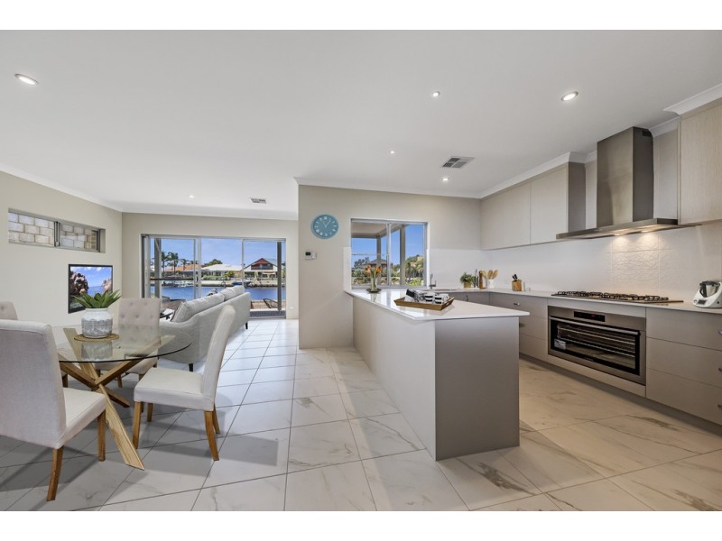 6 WHARF COVE, South Yunderup WA 6208