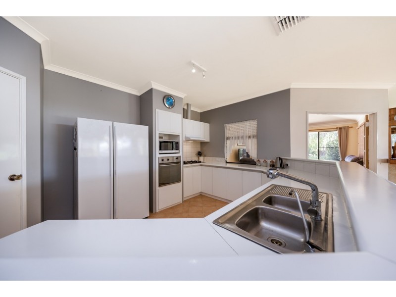 23 COUNTRY ROAD, Pinjarra WA 6208