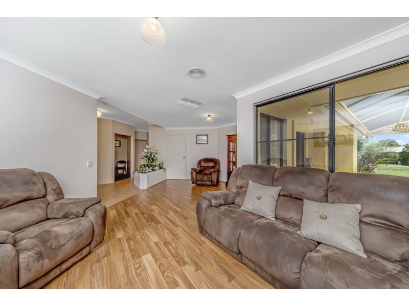 23 COUNTRY ROAD, Pinjarra WA 6208