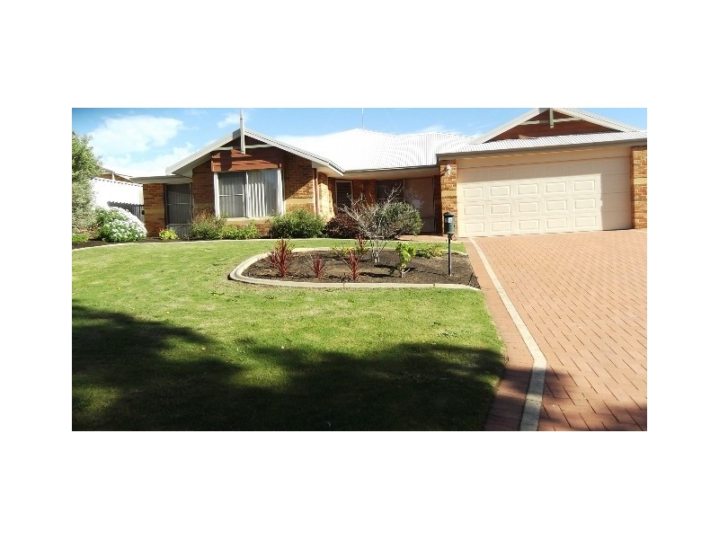 14 Peron Place, San Remo WA 6210