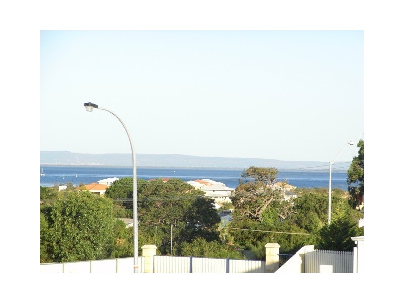 38 Peppertree Close, Mandurah WA 6210