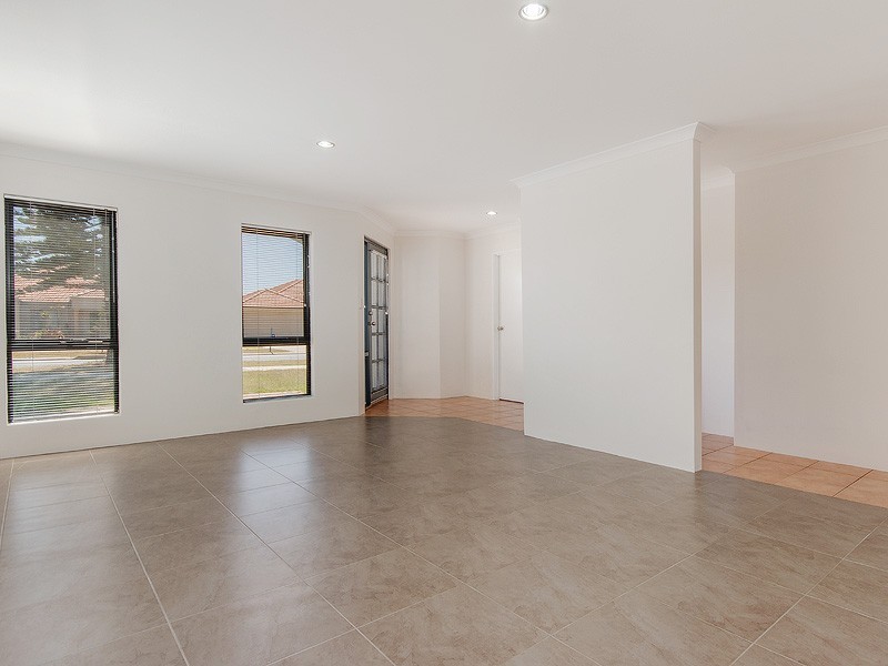 68 Northport Blvd, Wannanup WA 6210