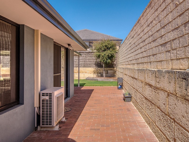 68 Northport Blvd, Wannanup WA 6210