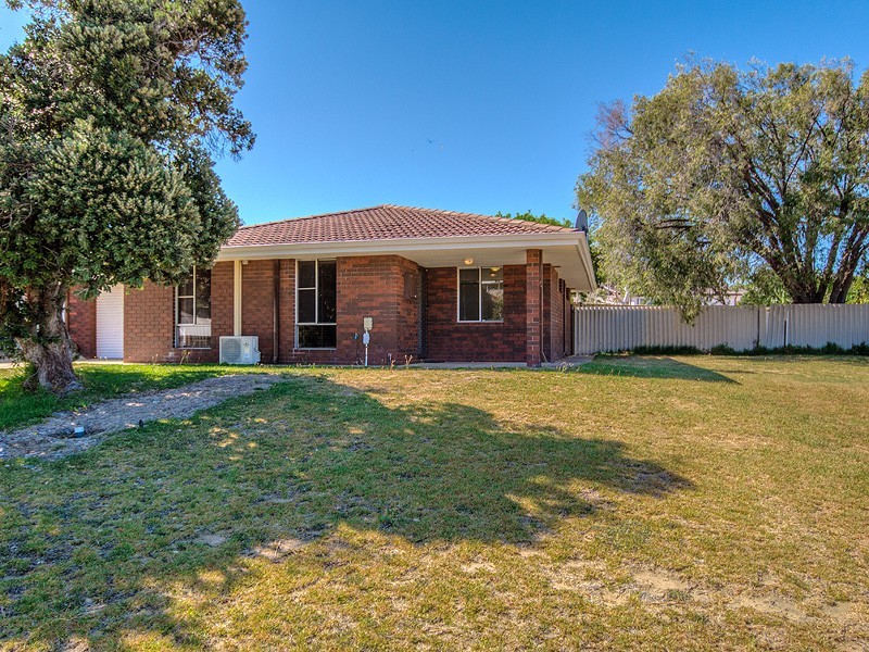 2/59 Janis Street, Halls Head WA 6210