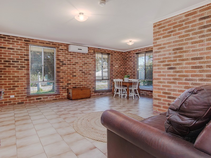 2/59 Janis Street, Halls Head WA 6210