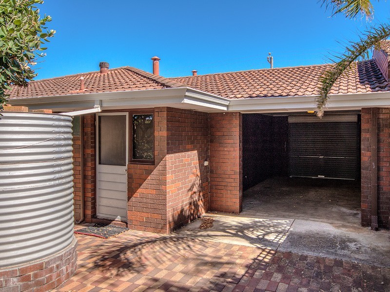 2/59 Janis Street, Halls Head WA 6210