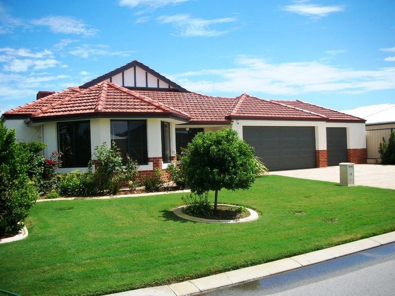 10 REGIA PASS, Madora Bay WA 6210
