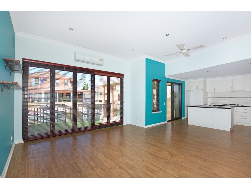 17 Port Quays, Wannanup WA 6210