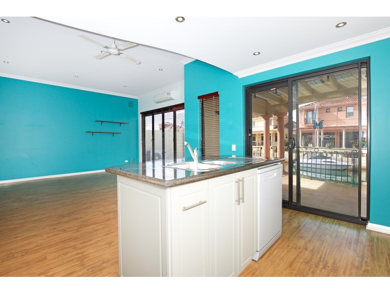 17 Port Quays, Wannanup WA 6210