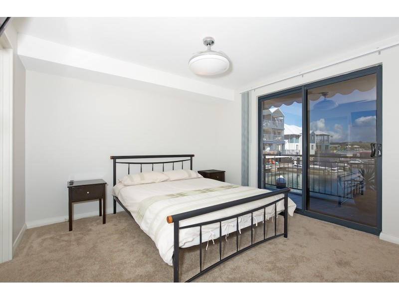 21/206 Mary Street, Halls Head WA 6210