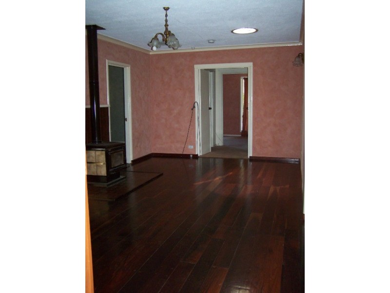 10 Loxton Street, Dudley Park WA 6210