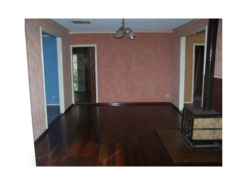 10 Loxton Street, Dudley Park WA 6210