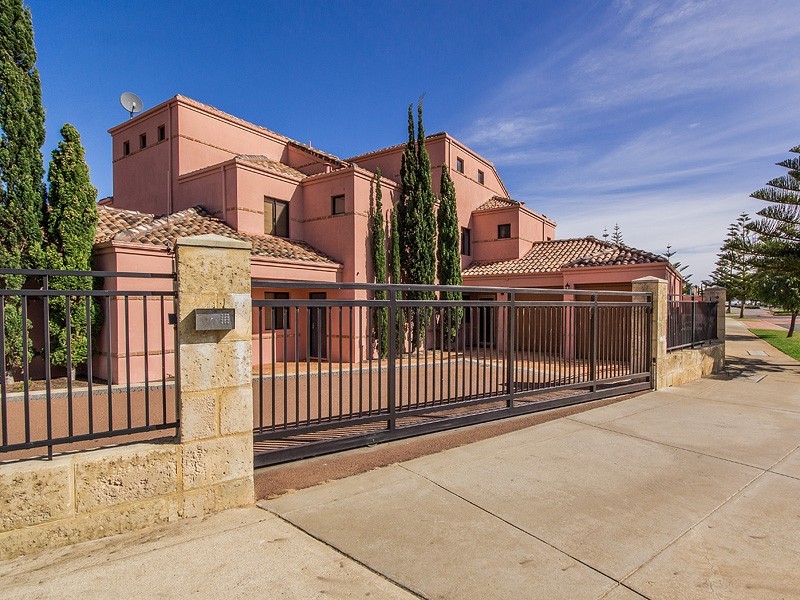 1/5 Westview Parade, Wannanup WA 6210