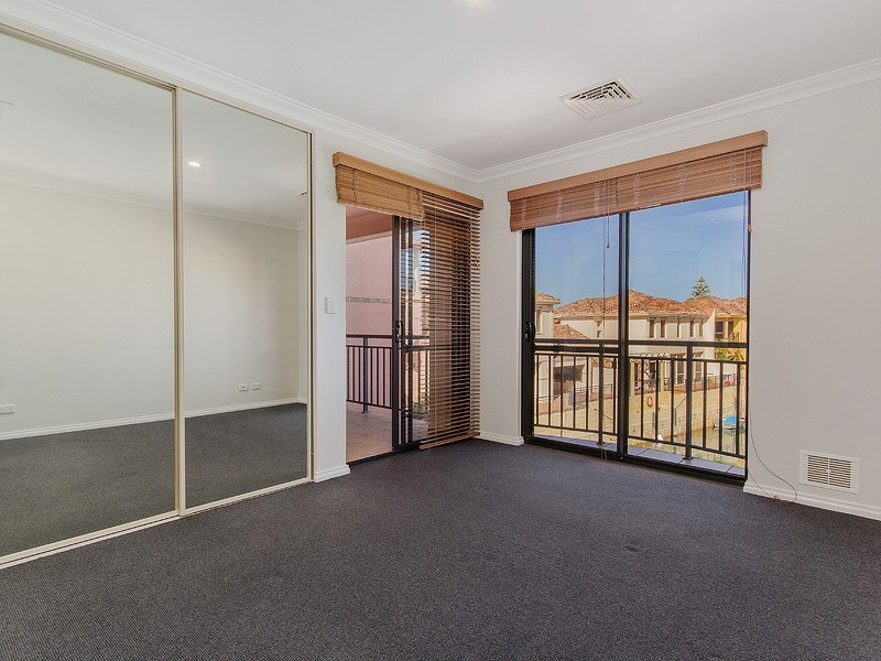 1/5 Westview Parade, Wannanup WA 6210