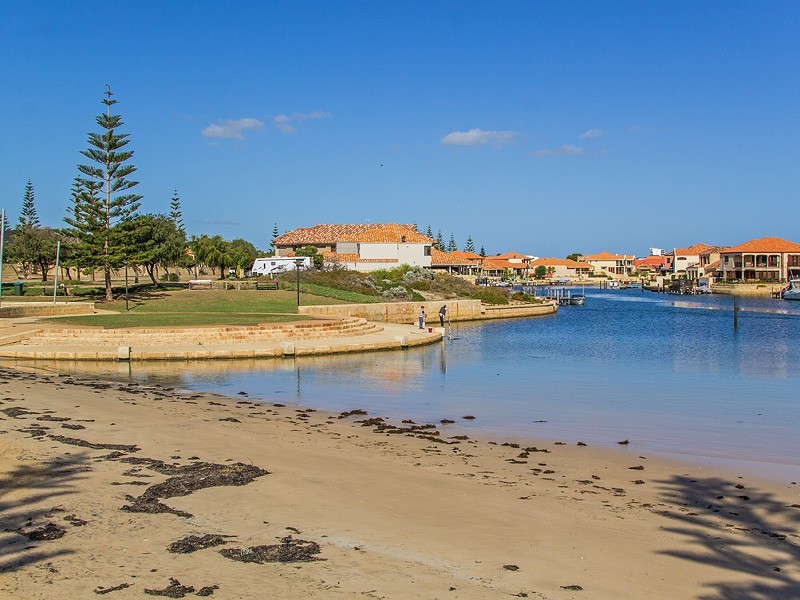 1/5 Westview Parade, Wannanup WA 6210