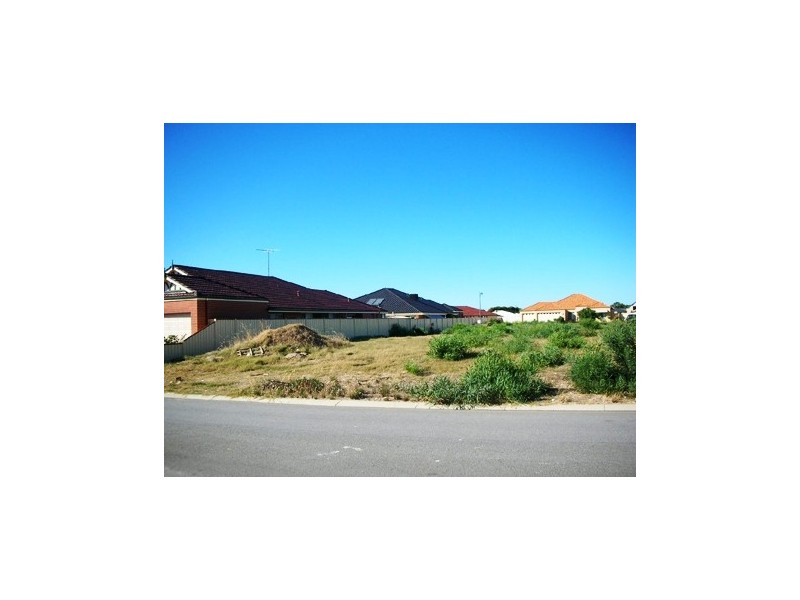 16  TAMAR BREAK, Madora Bay WA 6210