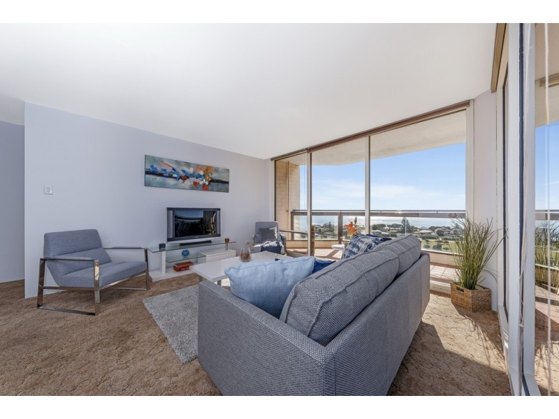 34/6A Valley Road, Halls Head WA 6210