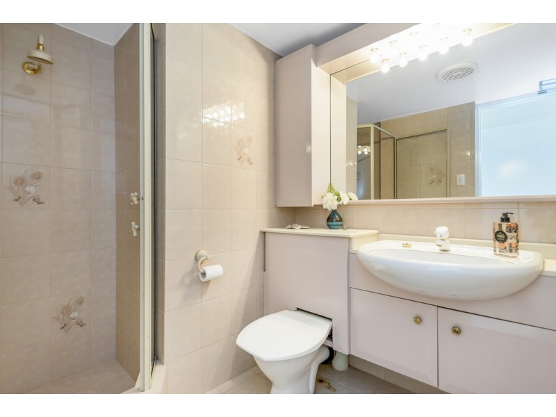 34/6A Valley Road, Halls Head WA 6210