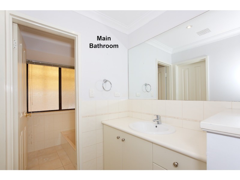 19 Sandford Crescent, Halls Head WA 6210