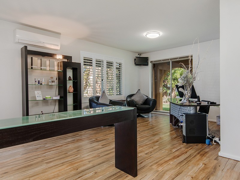 2/25 Sholl Street, Mandurah WA 6210