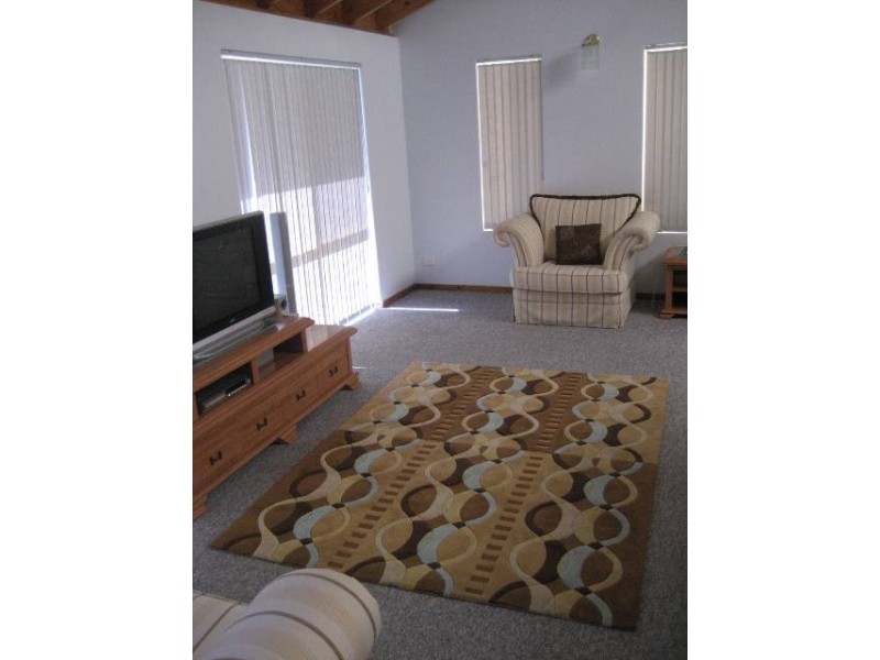 1 Driftwood Road, Silver Sands WA 6210