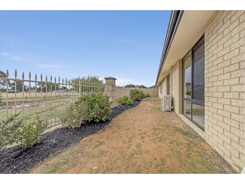 36 CORNISH WAY, Pinjarra WA 6208
