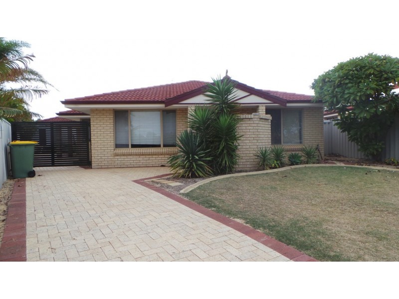 1/6 Dory Close, Halls Head WA 6210