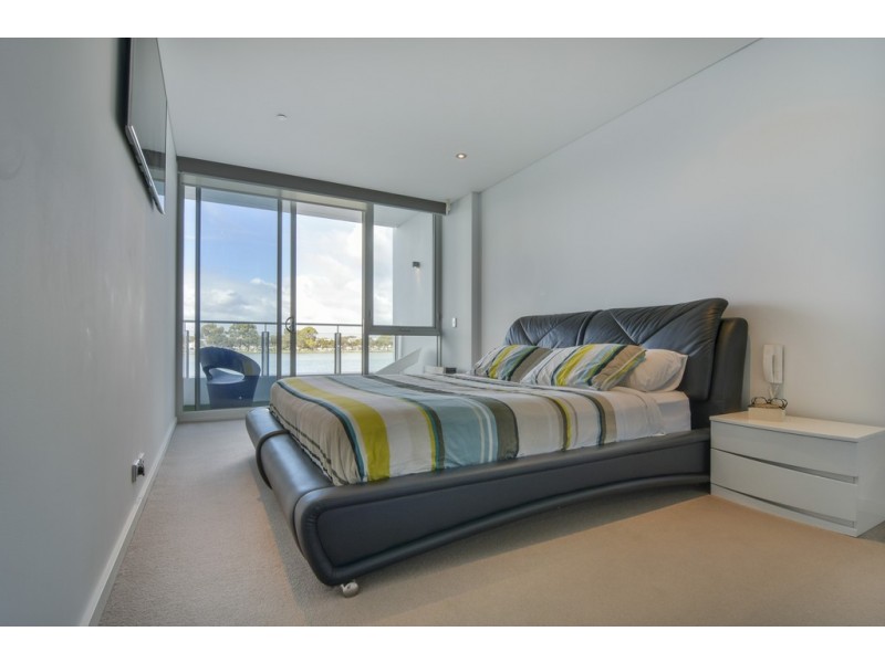 Unit 103/ 3 Marco Polo Drive, Mandurah WA 6210