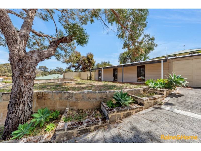 4 FORREST GROVE, Preston Beach WA 6215