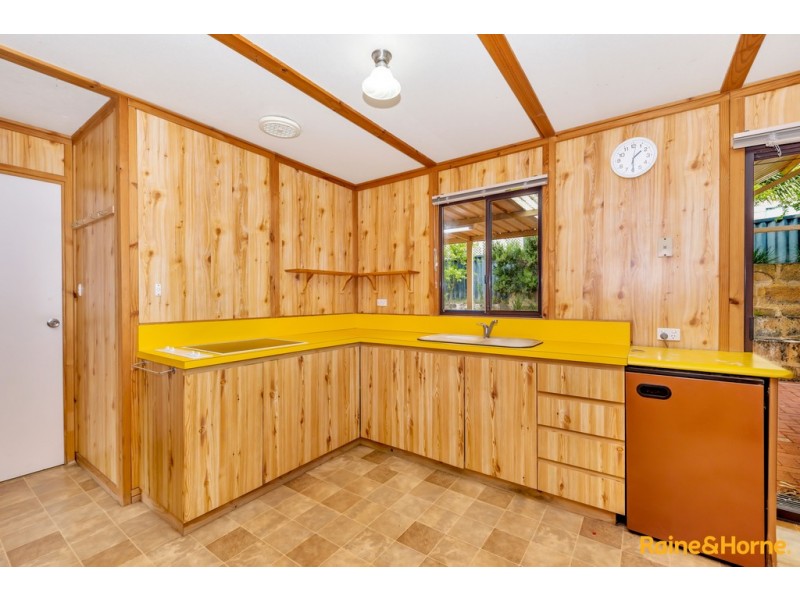 4 FORREST GROVE, Preston Beach WA 6215