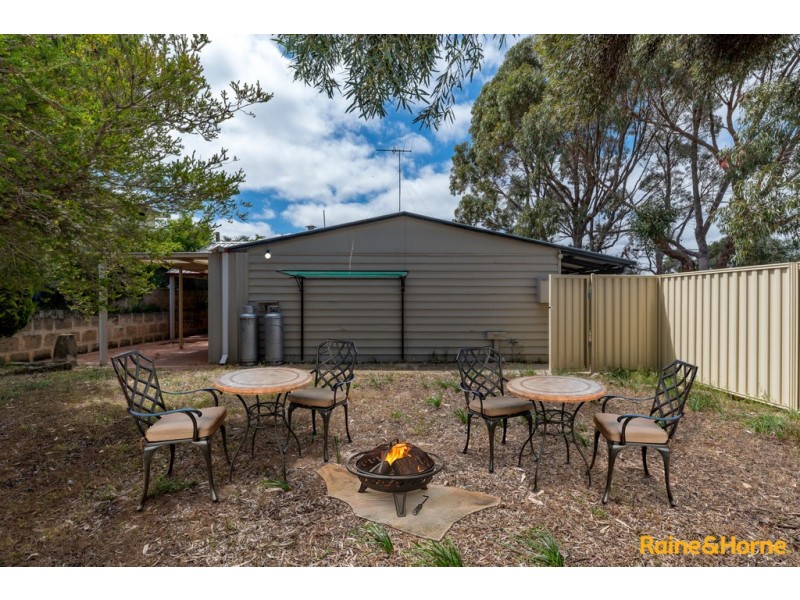 4 FORREST GROVE, Preston Beach WA 6215