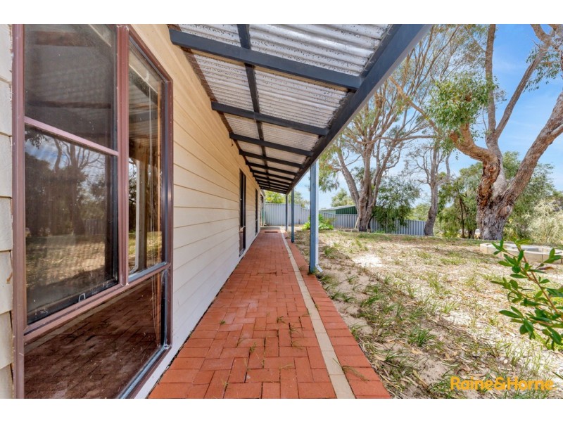 4 FORREST GROVE, Preston Beach WA 6215