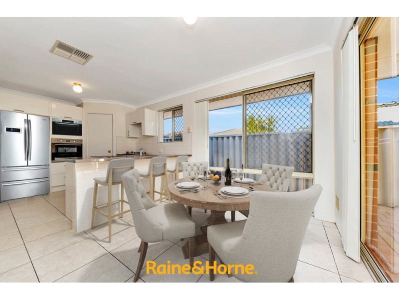 10 PERIDA WAY, Greenfields WA 6210