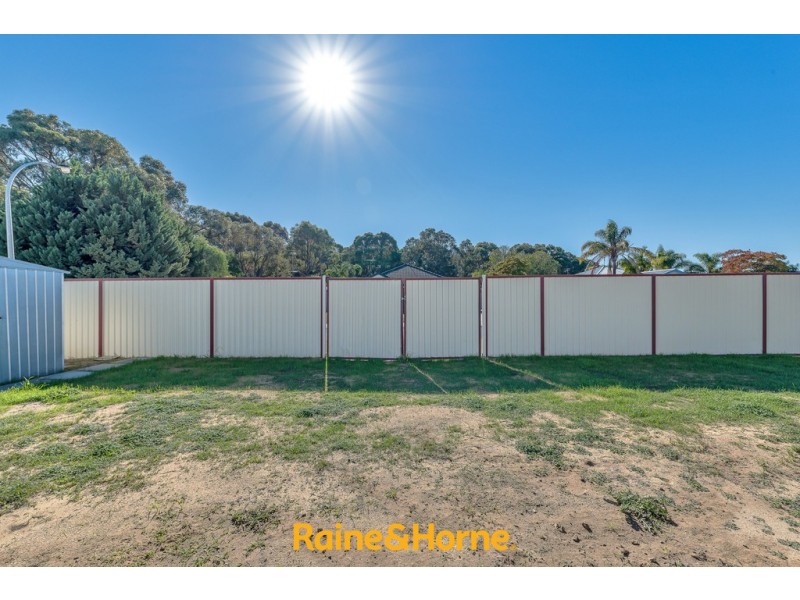 10 PERIDA WAY, Greenfields WA 6210
