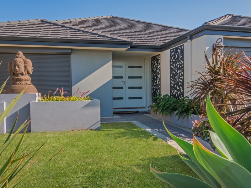 9 Bush View, Wannanup WA 6210